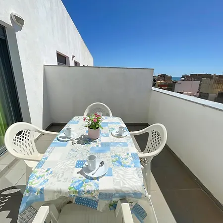 Apartmán Playa De 3000 *